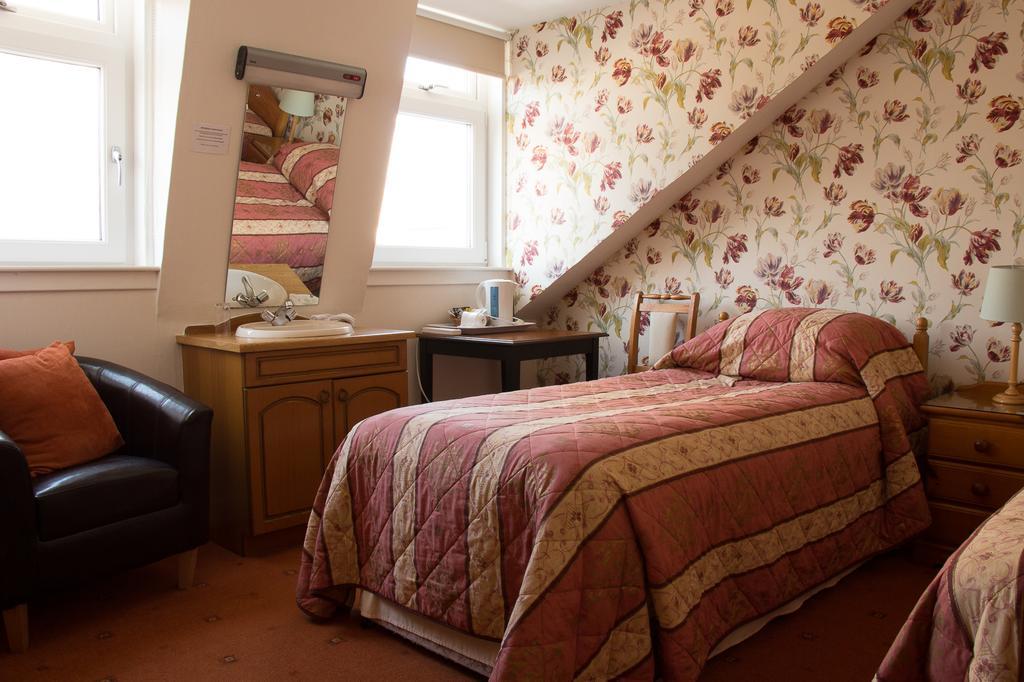 Roselea House Hotel Абърдийн Екстериор снимка
