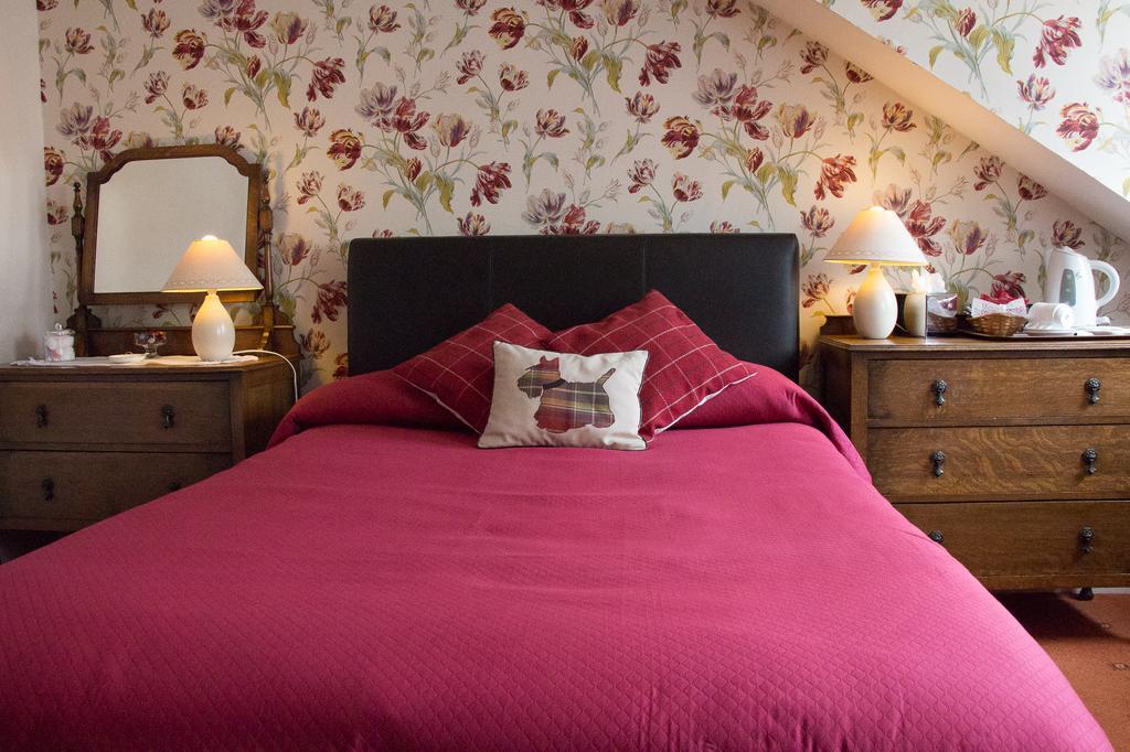 Roselea House Hotel Абърдийн Екстериор снимка